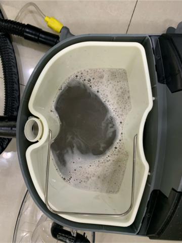 蟎-MAN 洗床墊洗沙發 - L型沙發沖洗污漬