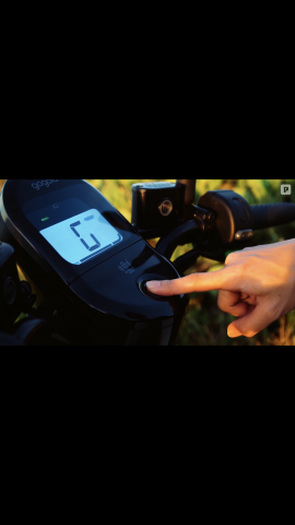 小蜜蜂個人影像工作坊 - Play moto 租車商業廣告