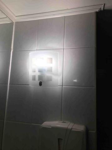 吳承睿 - 壁燈裝設