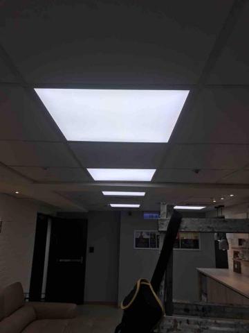 吳承睿 - 輕鋼架燈具