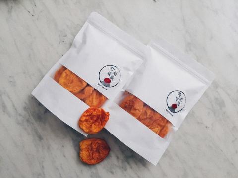 郭子瑜 - 商品logo設計+攝影