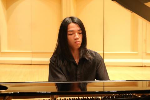 提供63服務的專家連唐興 Francis Lian