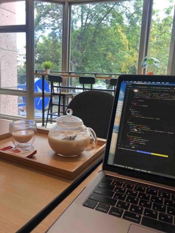 王柏勝 whiskey  - 可以再任何地方編寫你的代碼或是遠端工作