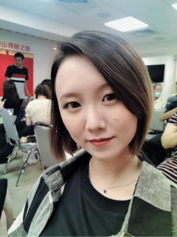 廖玓怡 - 簡易彩妝