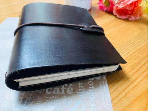 吳孟芸 - 手染皮革書套