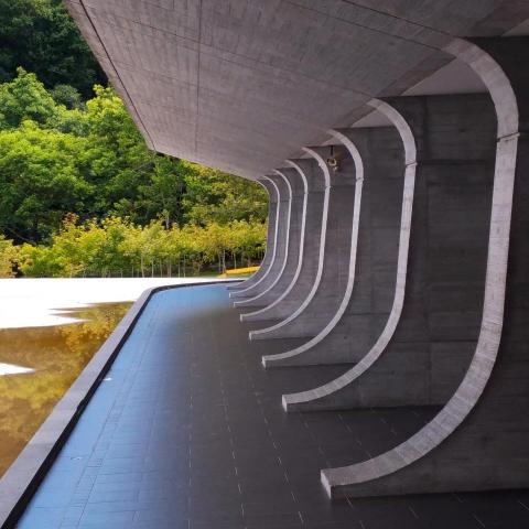 可以的話麻煩不要閱讀報價 蝦皮直接搜尋：代客修圖/製圖/P圖 - 向山遊客中心!