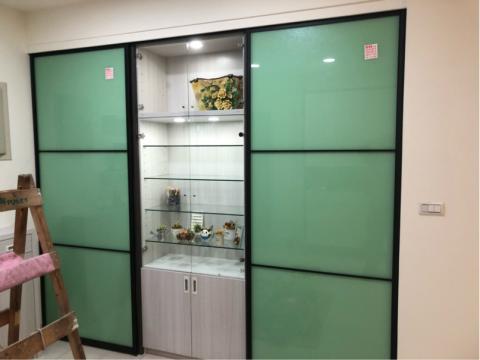 丹波屋室內裝修工程 - 鋁框拉門與展示櫃