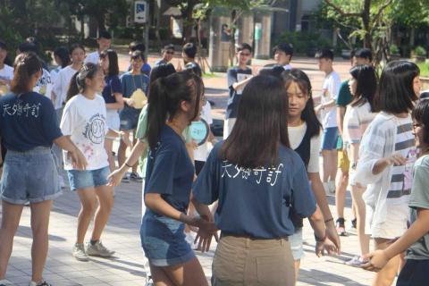 賴以馨 - 營隊帶高中生經驗