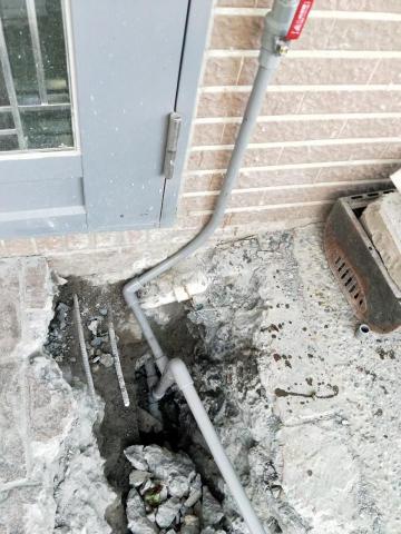 正曜水電工程行 - 冷水管漏水