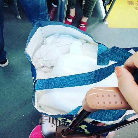 艾美美顏美甲小鋪 - 到府服務
