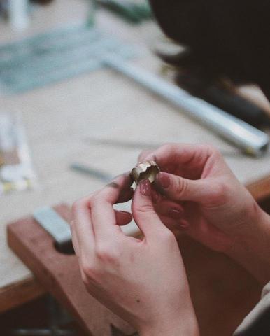 吳孟筑 - 基礎金工 - 戒指製作
（焊接、銼修、整型、拋光）