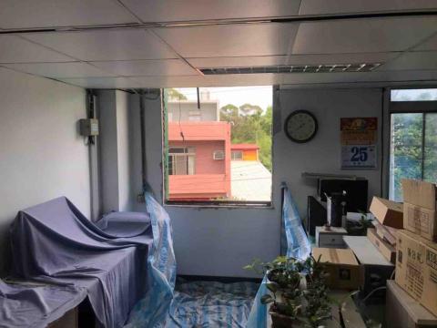 阿豪 - 窗戶要改回牆面