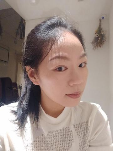 提供清粉刺服務的專家丁姿芬