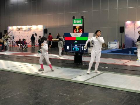 中華民國兒童少年擊劍聯盟 - 學生到香港參加13歲女子銳劍榮獲第二名