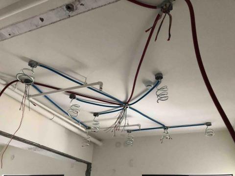 神奇電機有限公司 - 燈具線路配管配線