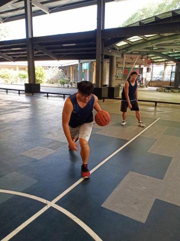 提供裁判服務的專家陳教練