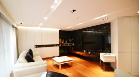 匯巨設計工程 - 黑與白沒有之間