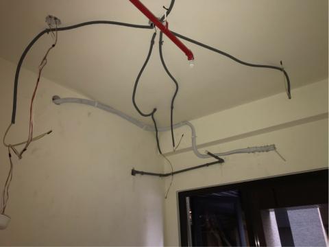 豐裕空調工程有限公司 - 配合裝潢
（銅管、水管事先預留工程）