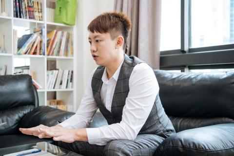 徵信社阿宅 - 提供法律面協助
提供法律面協助 如客戶的案件需要法律方面的諮詢，會同委託人現場查證，協調進行法律訴訟， 不讓您獨自面對問題，由專人為您居中協調。如需進一步律師協助，敝司也有合法專業律師事務所可配合。