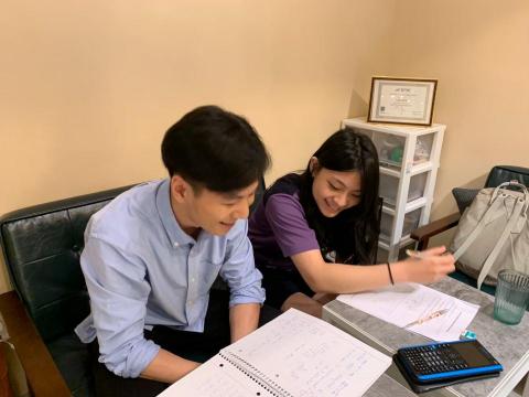 卓旻緒 - 補習班1對1-教授英文數學課程