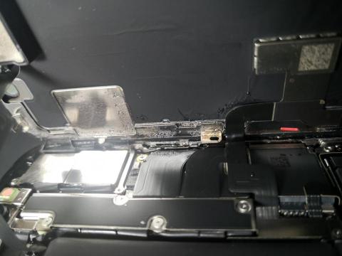 保羅的手 - iphone整台泡水維修，  修主機板及電源鍵，OK