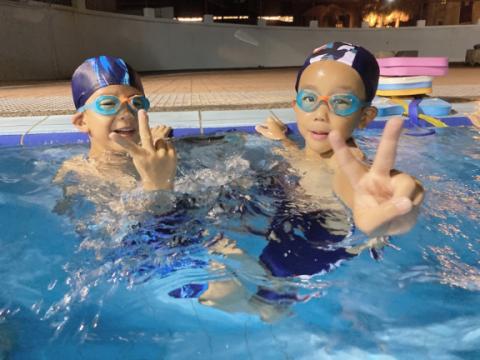 黃教練游泳學習營 - 2020雙胞胎兄弟檔