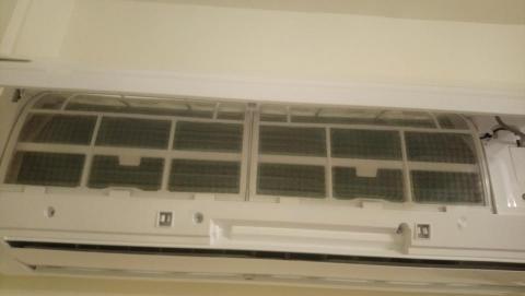 雷厲風行清潔工作室 - 冷氣清潔