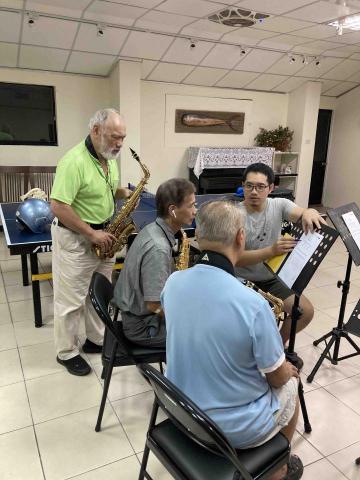 法式專業教學～林子峋薩克斯風老師 - 淡水團體班教學