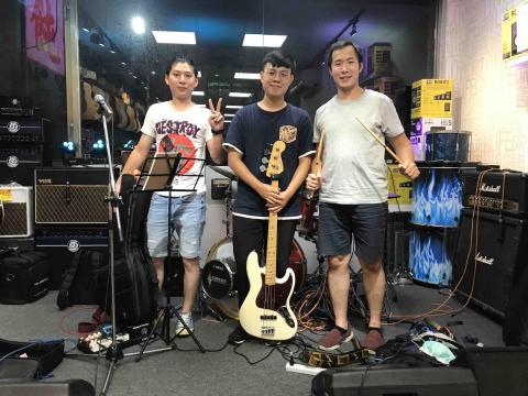 犯團原創音樂 - 