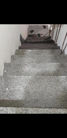 長豐壁紙代工 - 塑膠地磚樓梯施工前