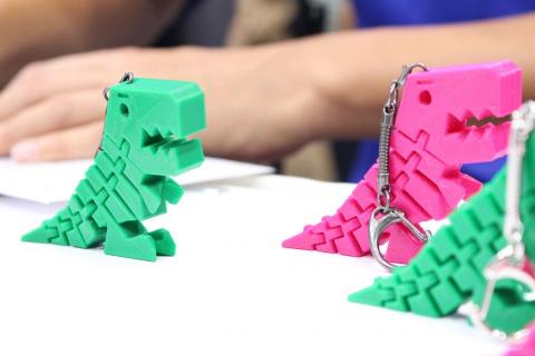 彩家科技3D列印 - PLA可動小恐龍吊飾印製(可做為禮贈品)