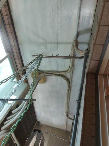 藍翊工程行（工程部經理-楊志忠） - 油漆工程3第一層底漆施作