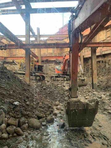   蘇先生 - 地下室開挖