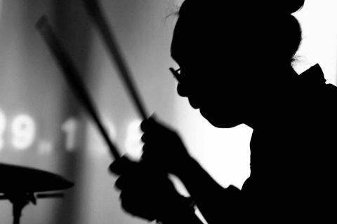 許皓崴 - 現場鼓手