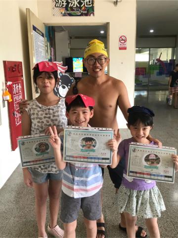 HOW SWIM   阿嘉 - 
 HOW SWIM   阿嘉 -