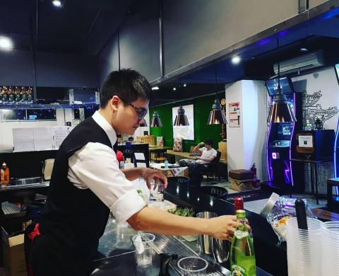 專業調酒設計團隊!  請直接加賴jackie85119 - 大可居藝人私人包場! 專業調酒設計團隊!  請直接加賴jackie85119 - 大可居藝人私人包場!