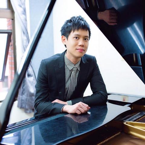 陳昱諺 Yu-Yen Chen Pianist - 提供鋼琴表演的專家 陳昱諺 Yu-Yen Chen Pianist - 提供鋼琴表演的專家