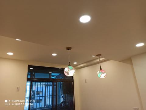 旭電工程行 - 燈具安裝