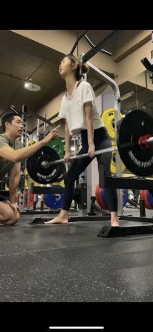 肌力與體能教練 - 