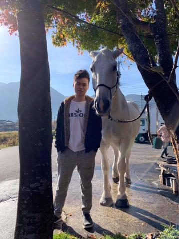 提供103服務的專家夜不語