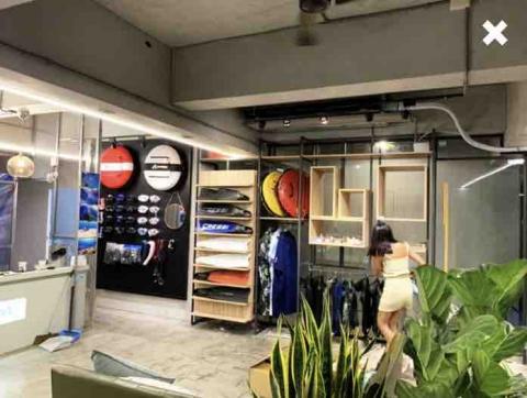 果實設計 - 潛水用品店