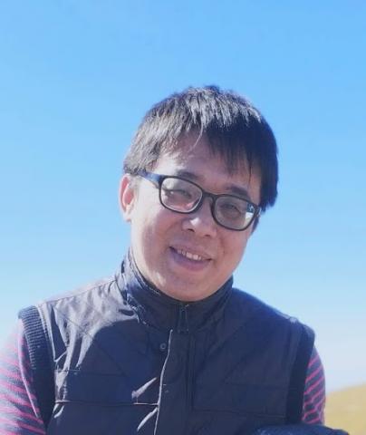 提供RWD服務的專家許先生