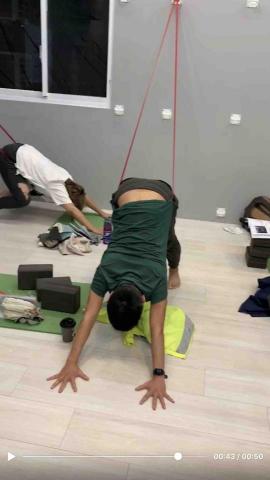 林宗龍 - 瑜珈動作優化