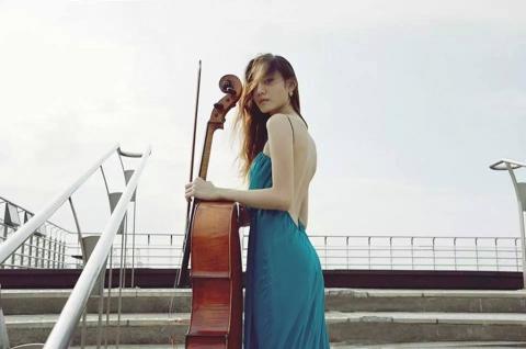 Phoebe Tsai 蔡非比 - 