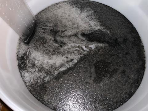 峰上工程 - 清洗下來的污水