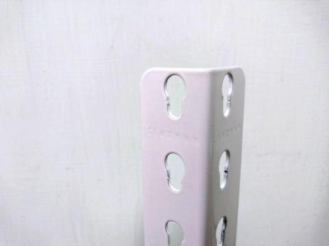 空間特工 - 免螺絲角鋼，組裝輕鬆簡單
邊角圓角收尾更安全!