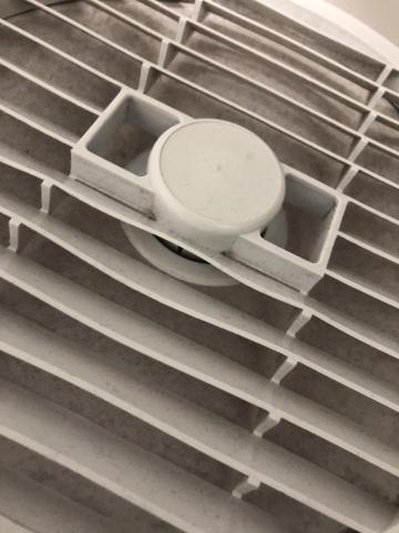 上進清年 雍洁有限公司 - 若家中有烘乾機 我們也會將髒污去除哦