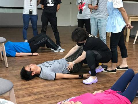 陳姿彣 - 彼拉提斯企業健康講座