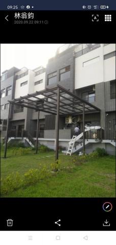 鈞耀企業社 - 玻璃雨棚（骨架上漆未裝玻璃）