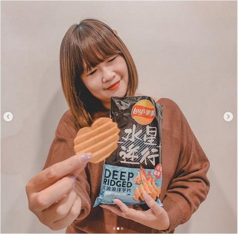 凱西 - 跟樂事合作新款洋芋片曝光拍攝